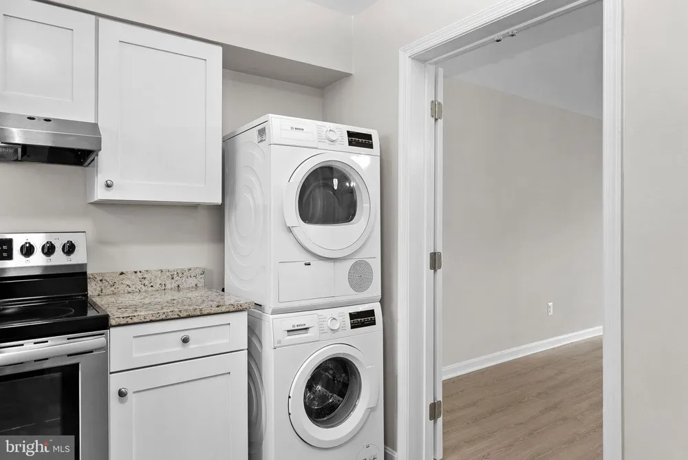 14409 TURIN LANE Centreville, VA 20121