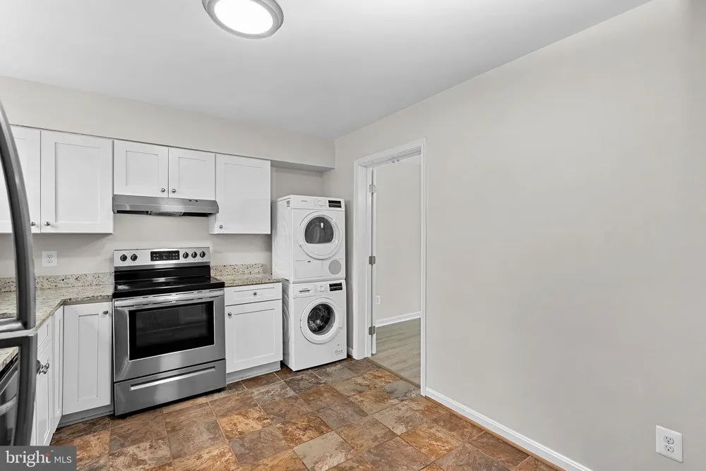 14409 TURIN LANE Centreville, VA 20121