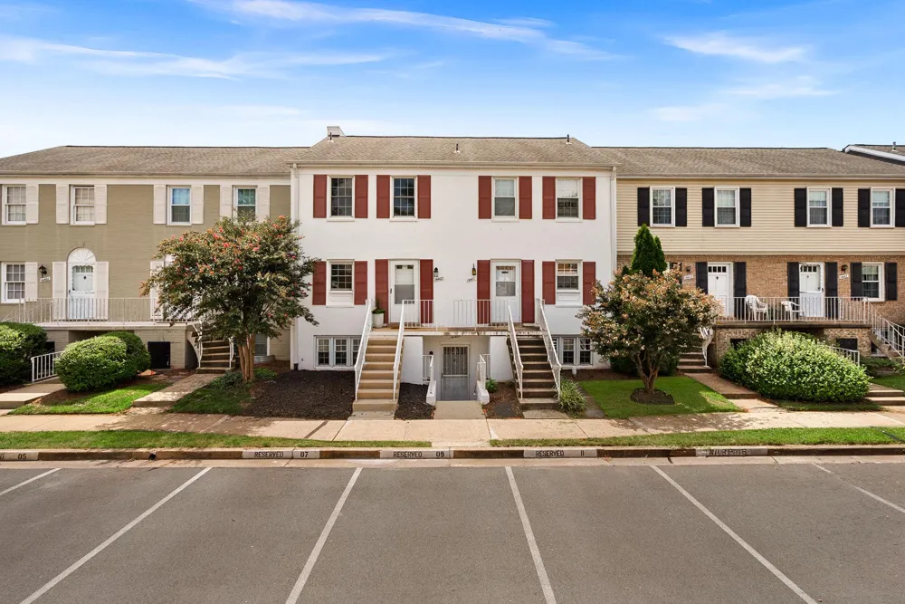 14409 TURIN LANE Centreville, VA 20121