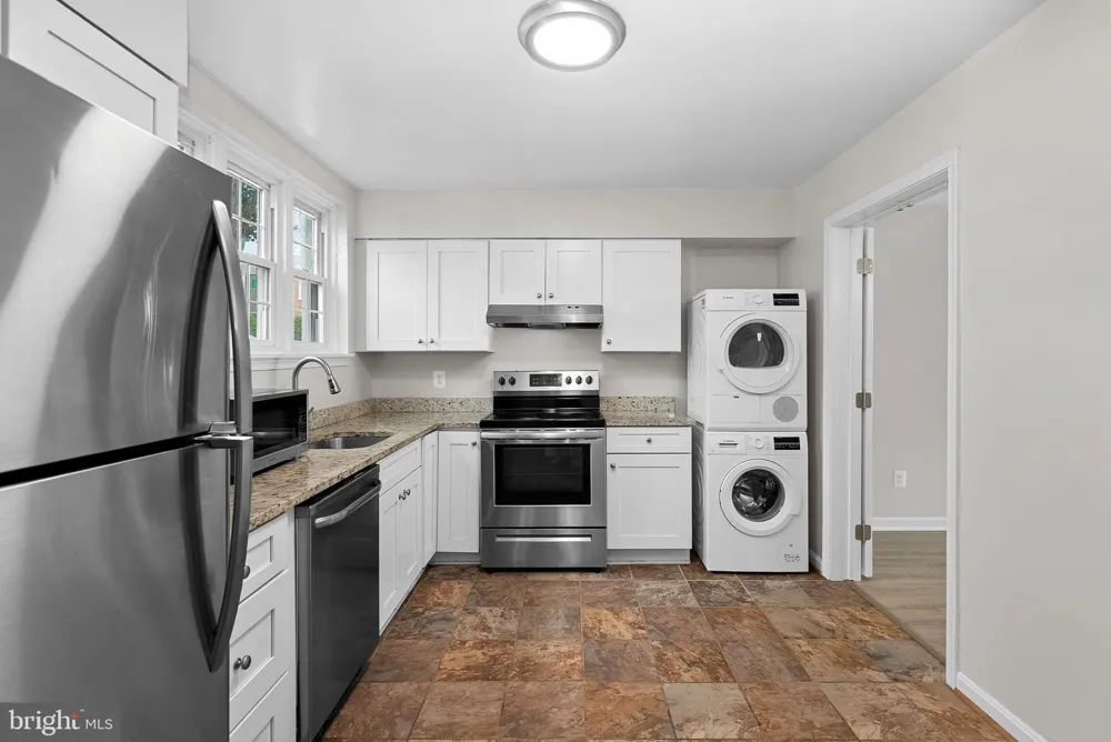 14409 TURIN LANE Centreville, VA 20121