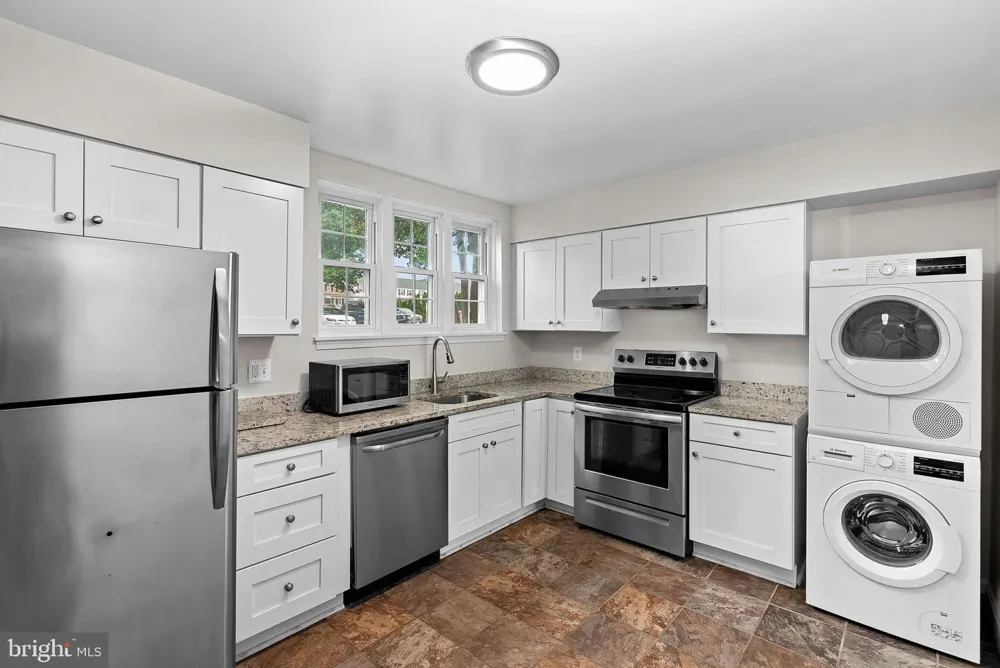 14409 TURIN LANE Centreville, VA 20121