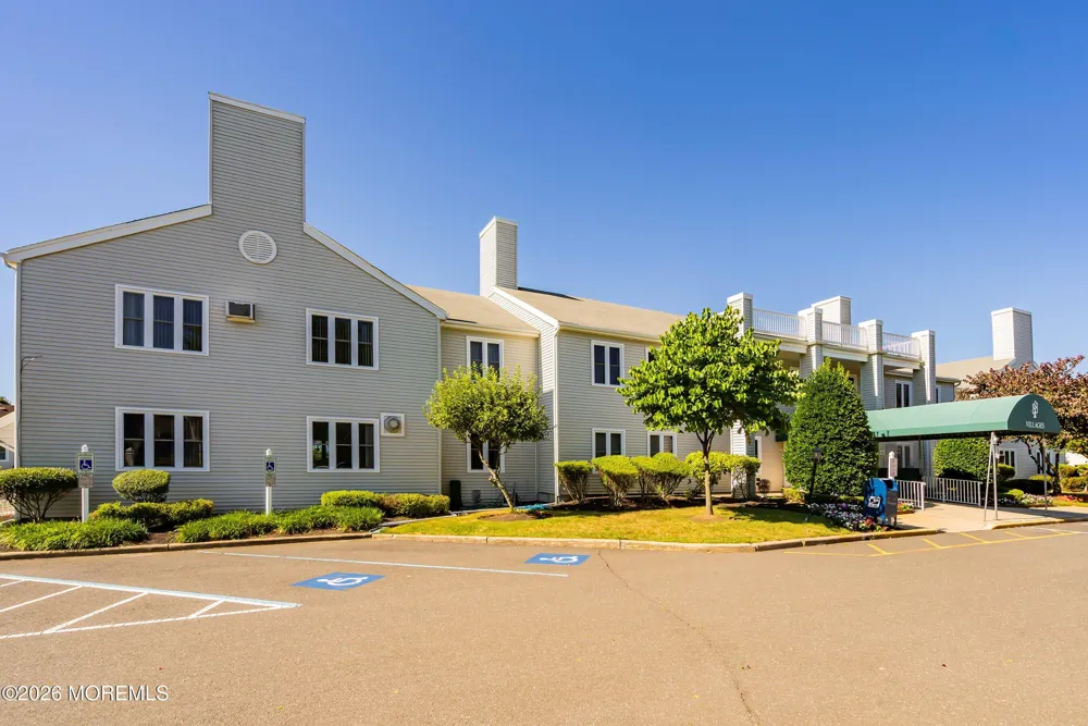 96 Halls Croft Road #D Freehold, NJ 07728