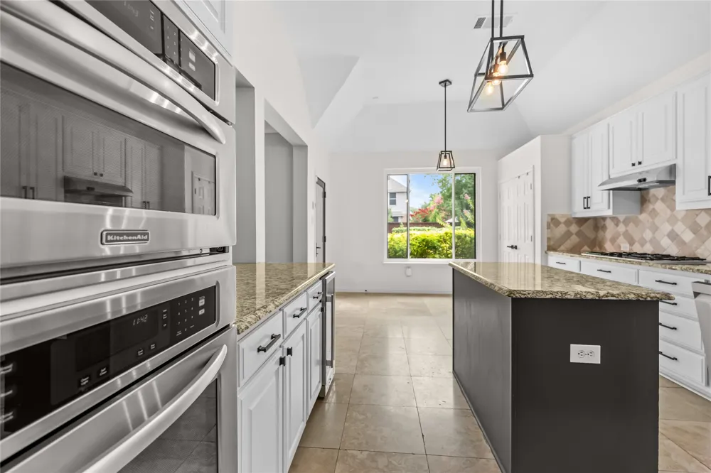 3325 Edwards Drive Plano, TX 75025
