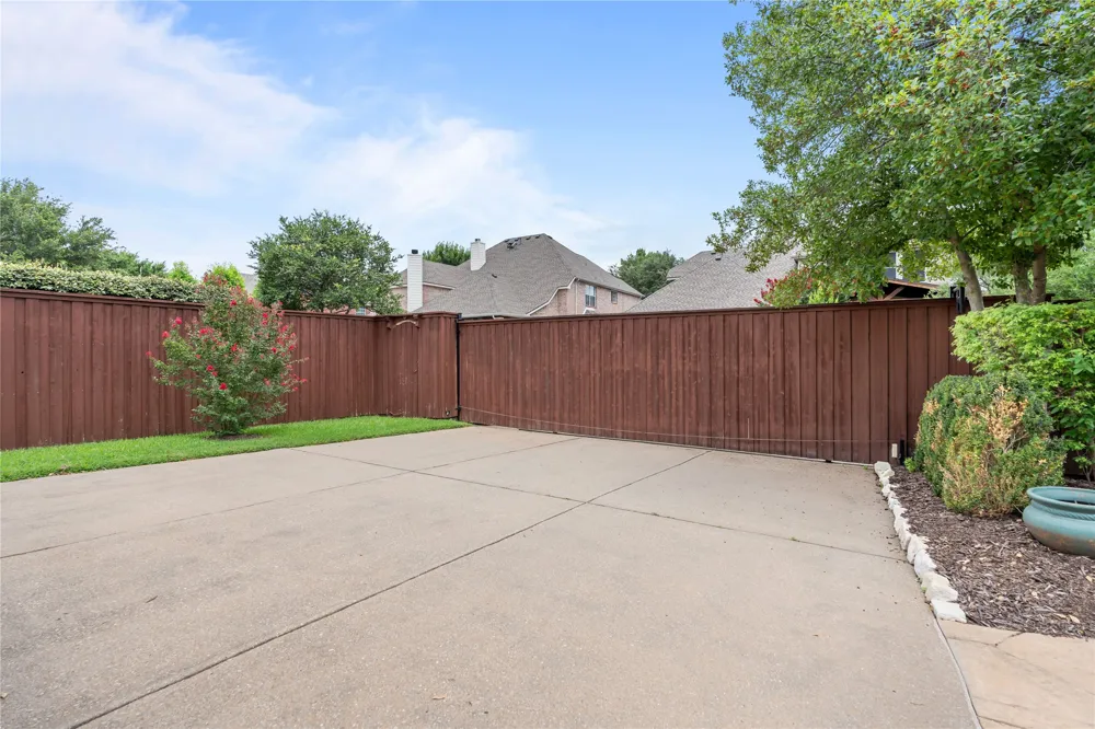 3325 Edwards Drive Plano, TX 75025