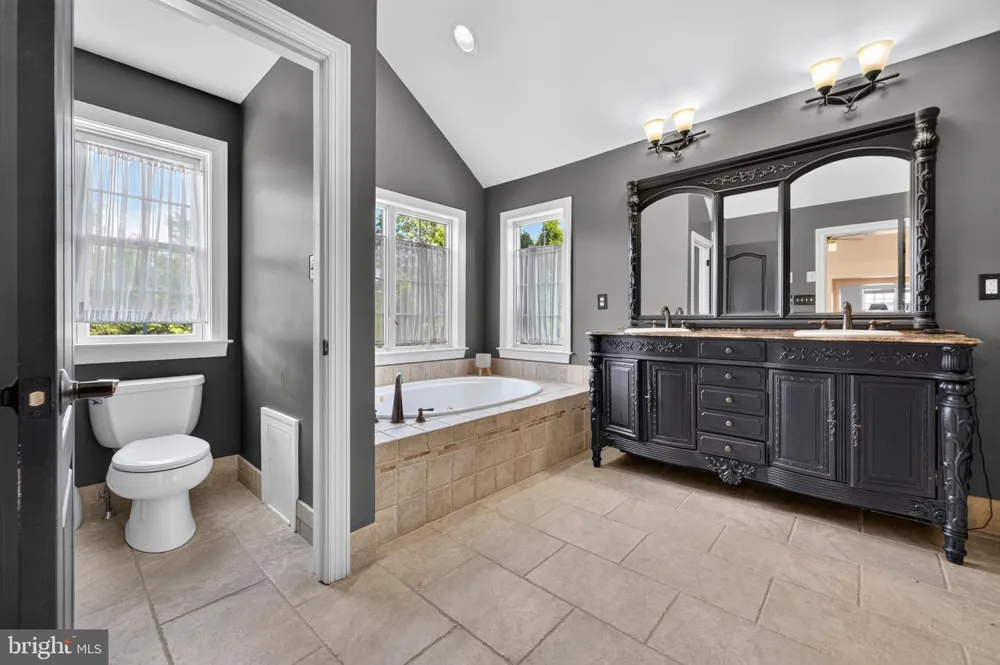 200 FAIRWAY COURT Harleysville, PA 19438