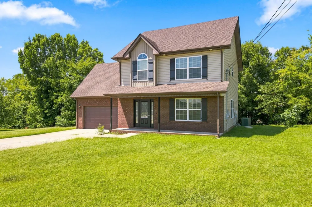 121 Pledge Ct La Vergne, TN 37086