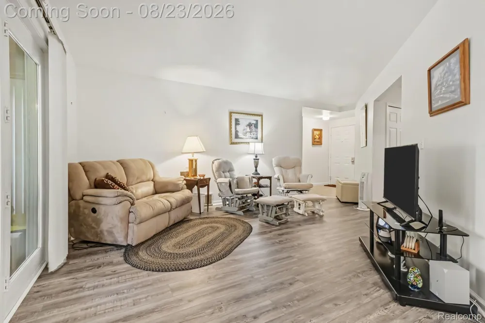 1345 Shire Court Howell Township, MI 48843
