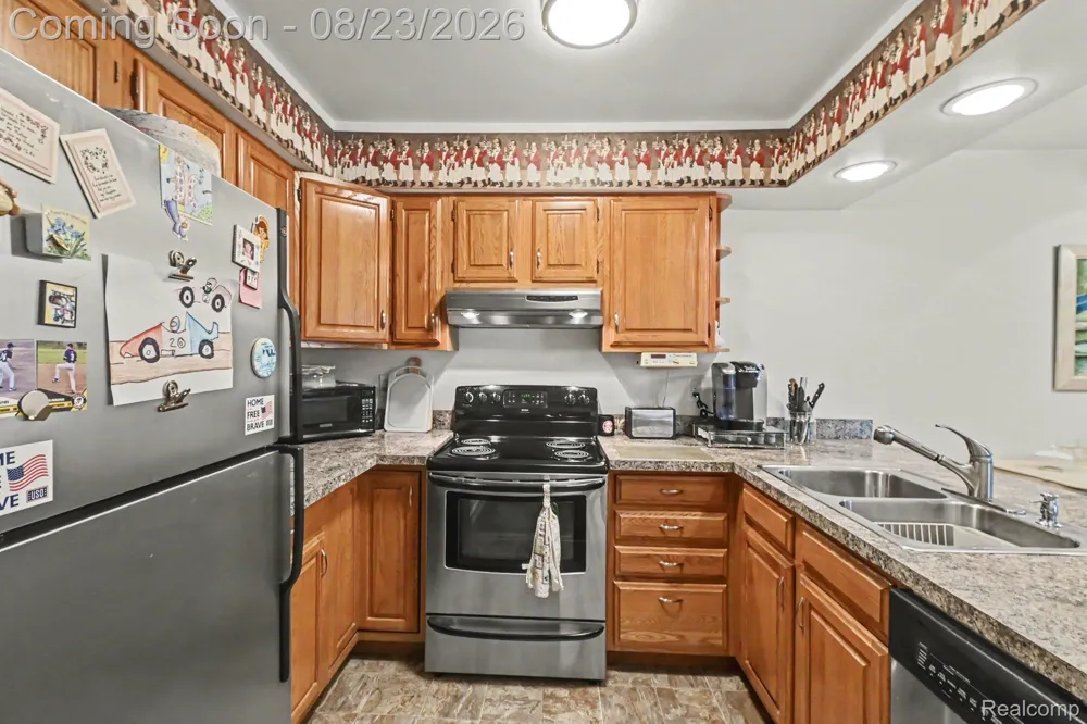 1345 Shire Court Howell Township, MI 48843