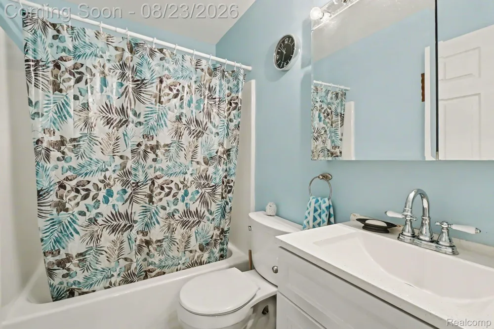 1345 Shire Court Howell Township, MI 48843