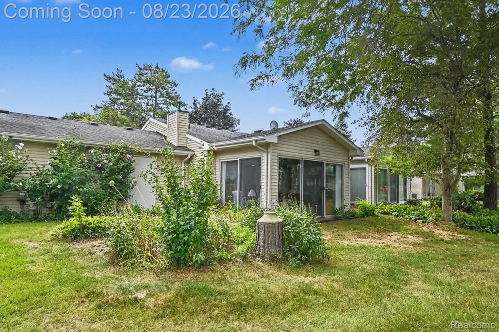 1345 Shire Court Howell Township, MI 48843