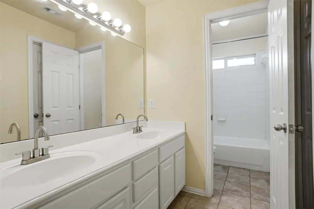 8431 Firewheel Lane Frisco, TX 75036
