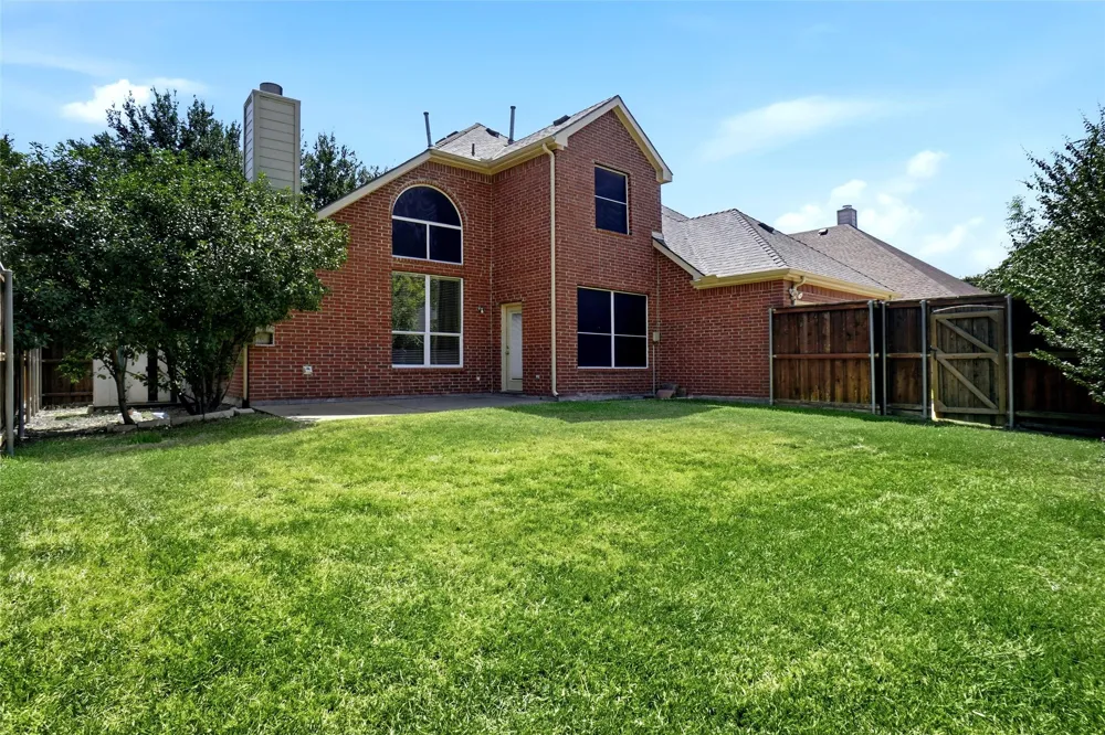 8431 Firewheel Lane Frisco, TX 75036