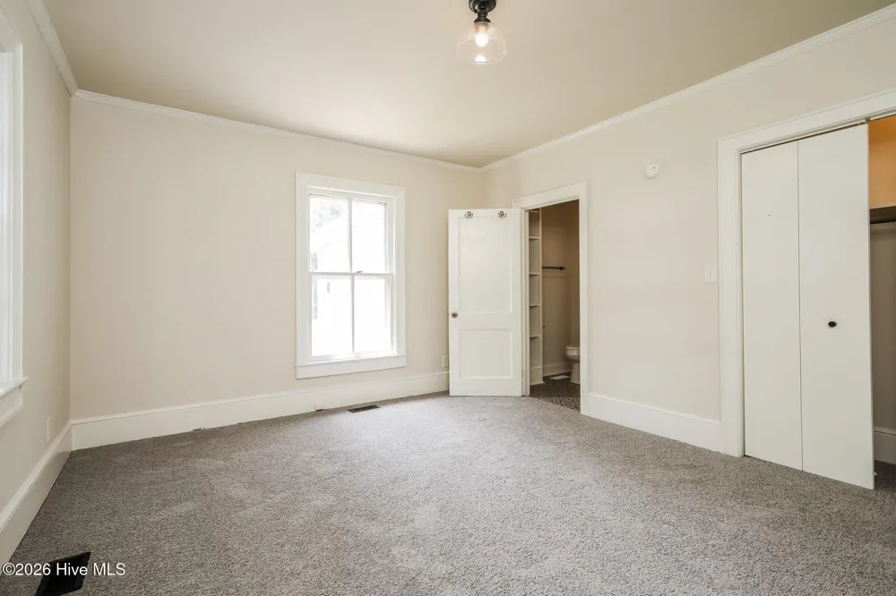 319 E Main Street Washington, NC 27889