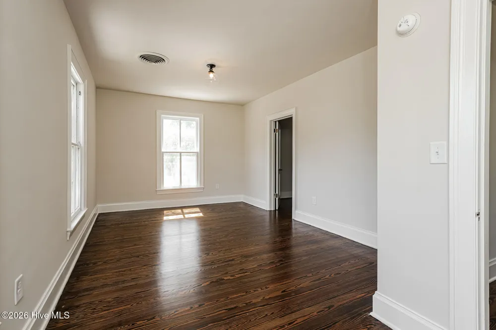 319 E Main Street Washington, NC 27889