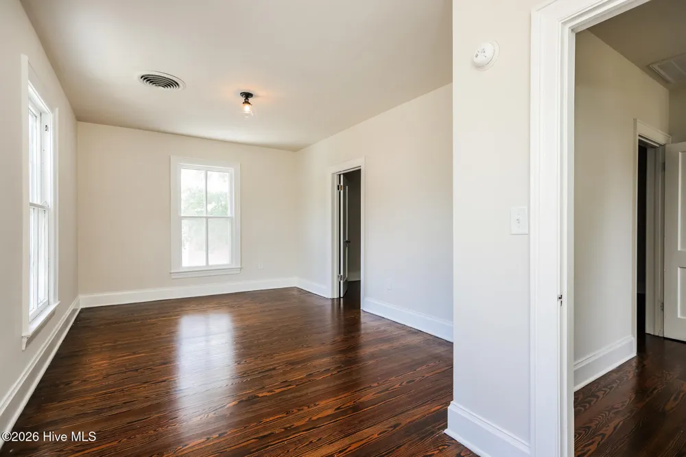 319 E Main Street Washington, NC 27889