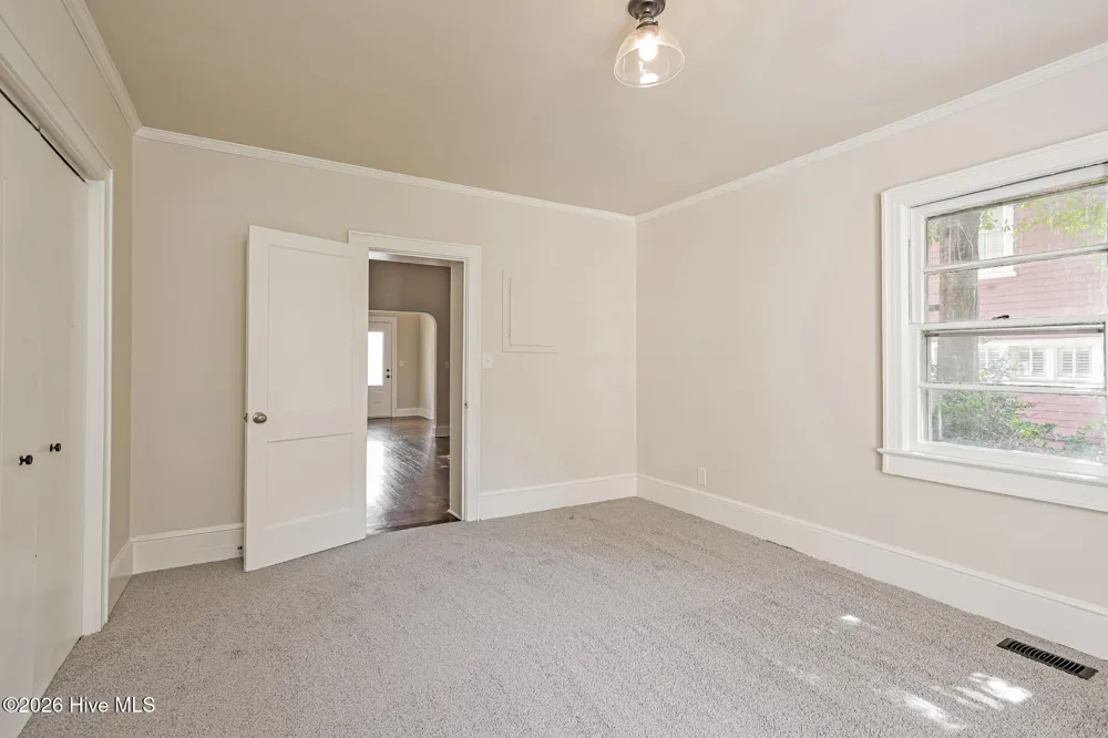 319 E Main Street Washington, NC 27889