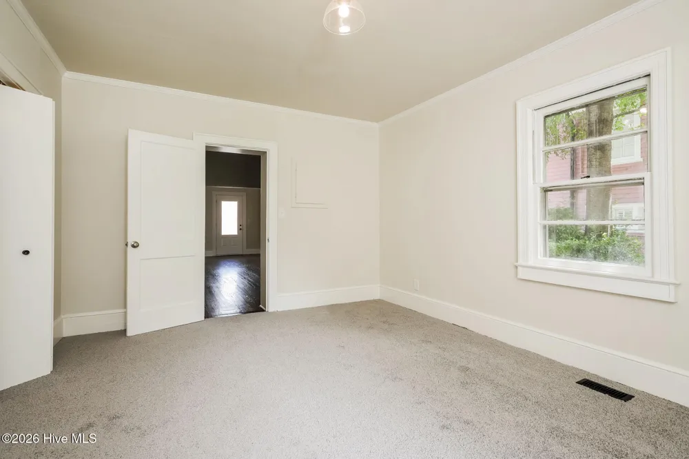 319 E Main Street Washington, NC 27889