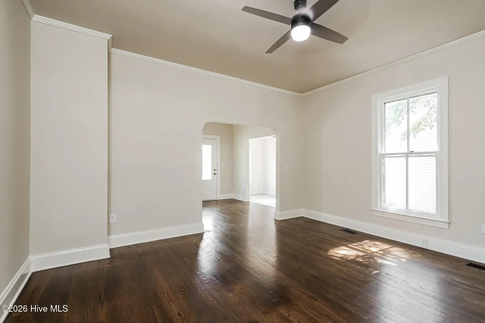 319 E Main Street Washington, NC 27889