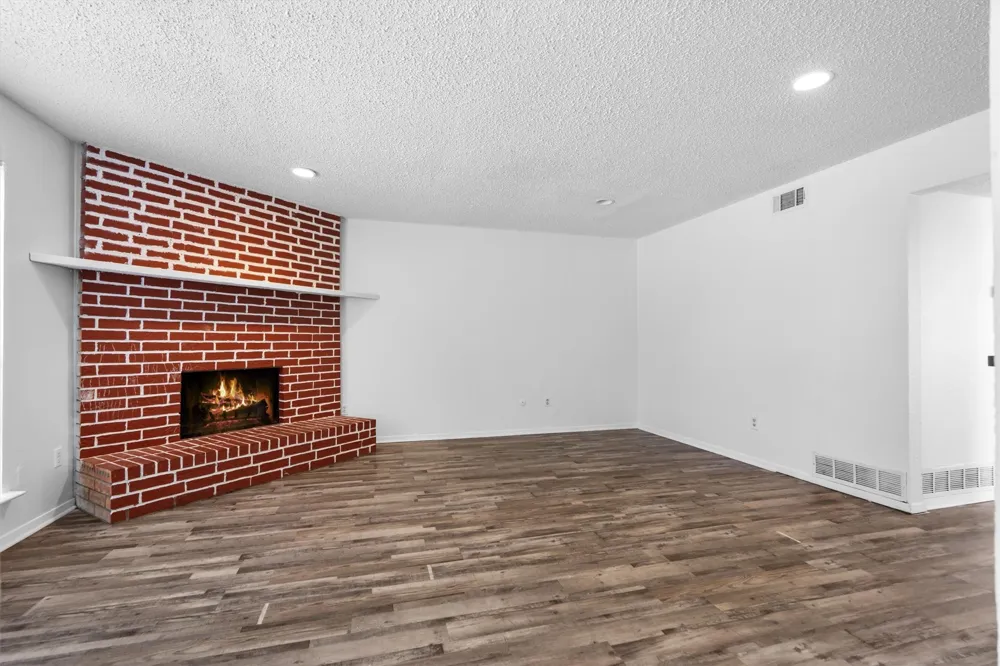 2205 Chase Court #5 Dalworthington Gardens, TX 76013