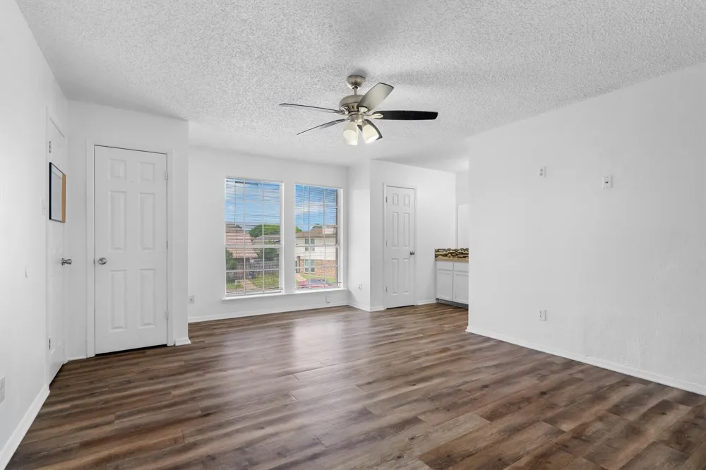 2205 Chase Court #5 Dalworthington Gardens, TX 76013