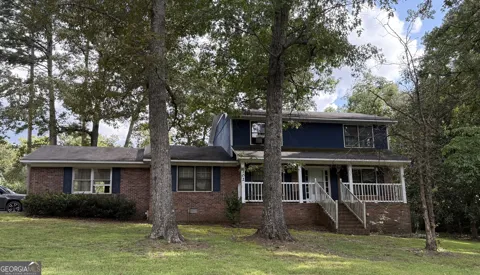 302 Ridgewood RD