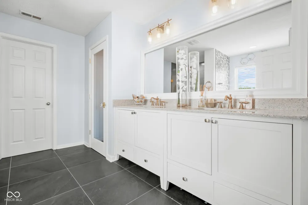1275 Timber Bluff Road Westfield, IN 46074