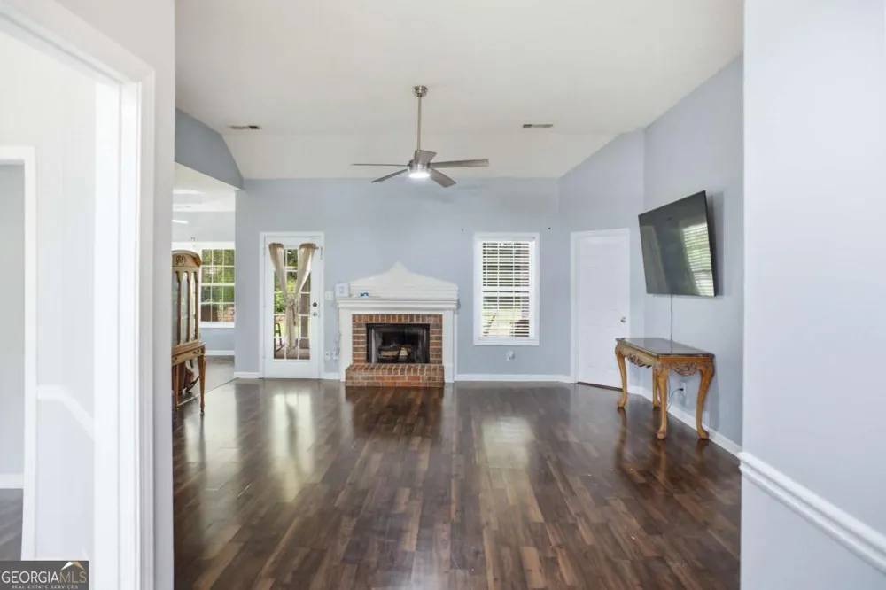 3505 Garden Walk Ln Loganville, GA 30052