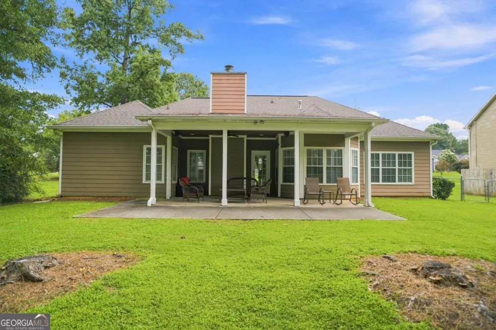 3505 Garden Walk Ln Loganville, GA 30052
