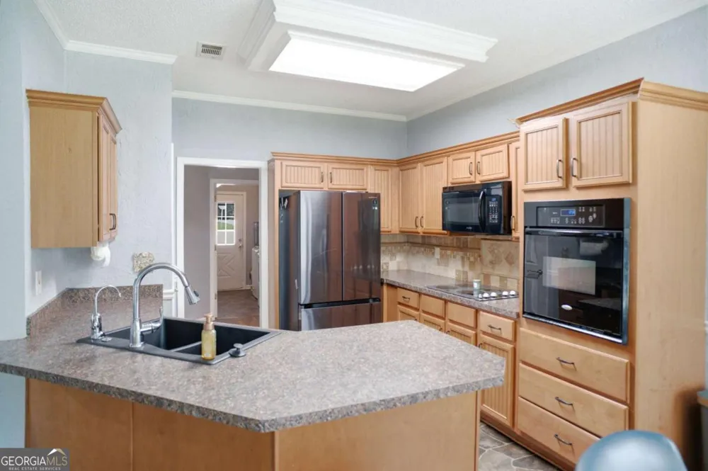 3505 Garden Walk Ln Loganville, GA 30052
