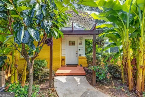 844 Deckner AVE SW