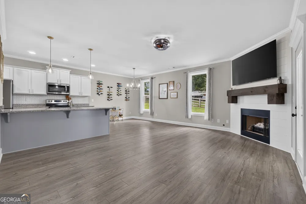 1924 Lou Gurley RD Bowersville, GA 30516
