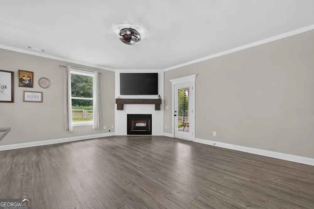 1924 Lou Gurley RD Bowersville, GA 30516