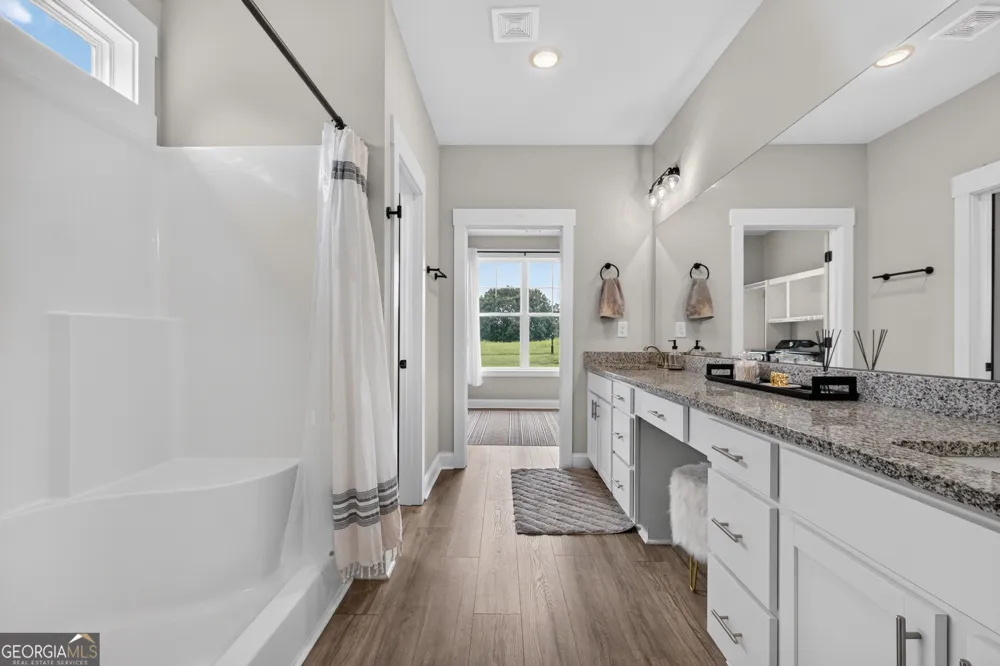 1924 Lou Gurley RD Bowersville, GA 30516