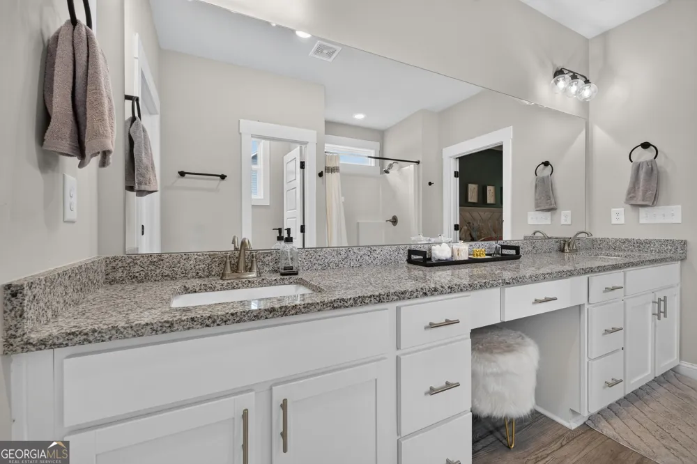 1924 Lou Gurley RD Bowersville, GA 30516