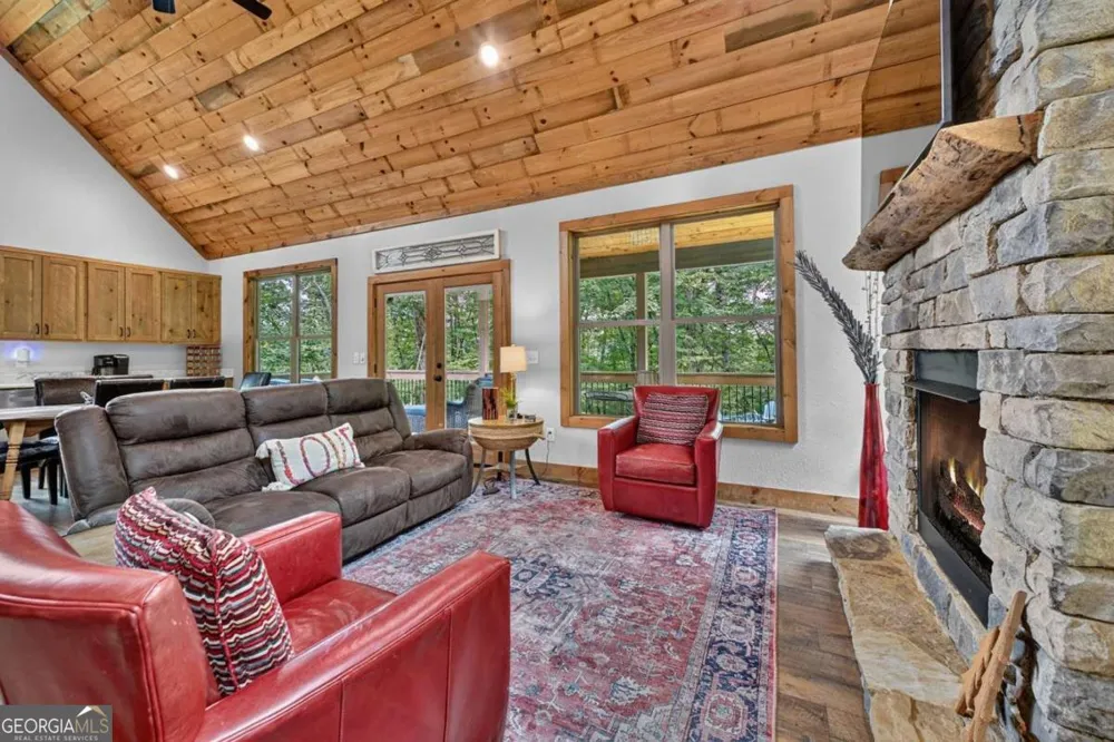 232 Ridge Oaks WAY Ellijay, GA 30540