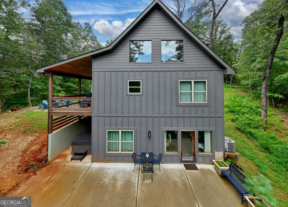 232 Ridge Oaks WAY Ellijay, GA 30540