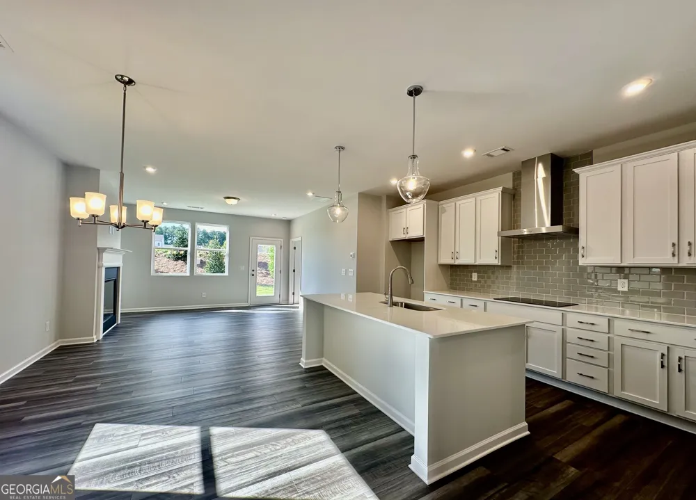4446 Buttonwood LN Lilburn, GA 30047