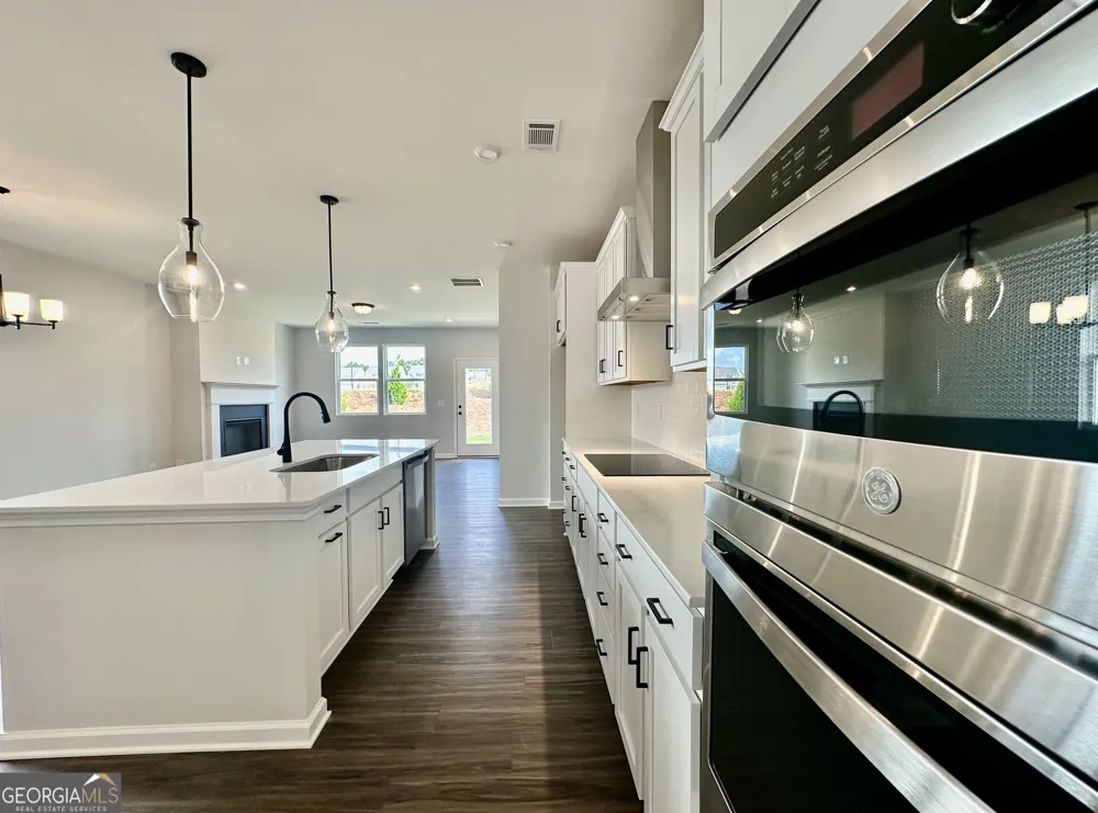 4446 Buttonwood LN Lilburn, GA 30047