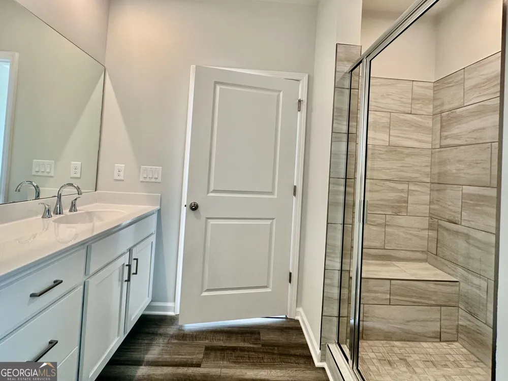 4446 Buttonwood LN Lilburn, GA 30047