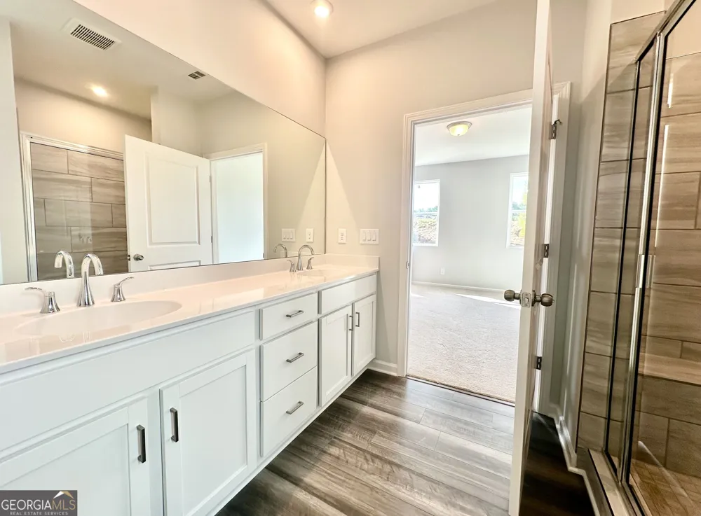 4446 Buttonwood LN Lilburn, GA 30047