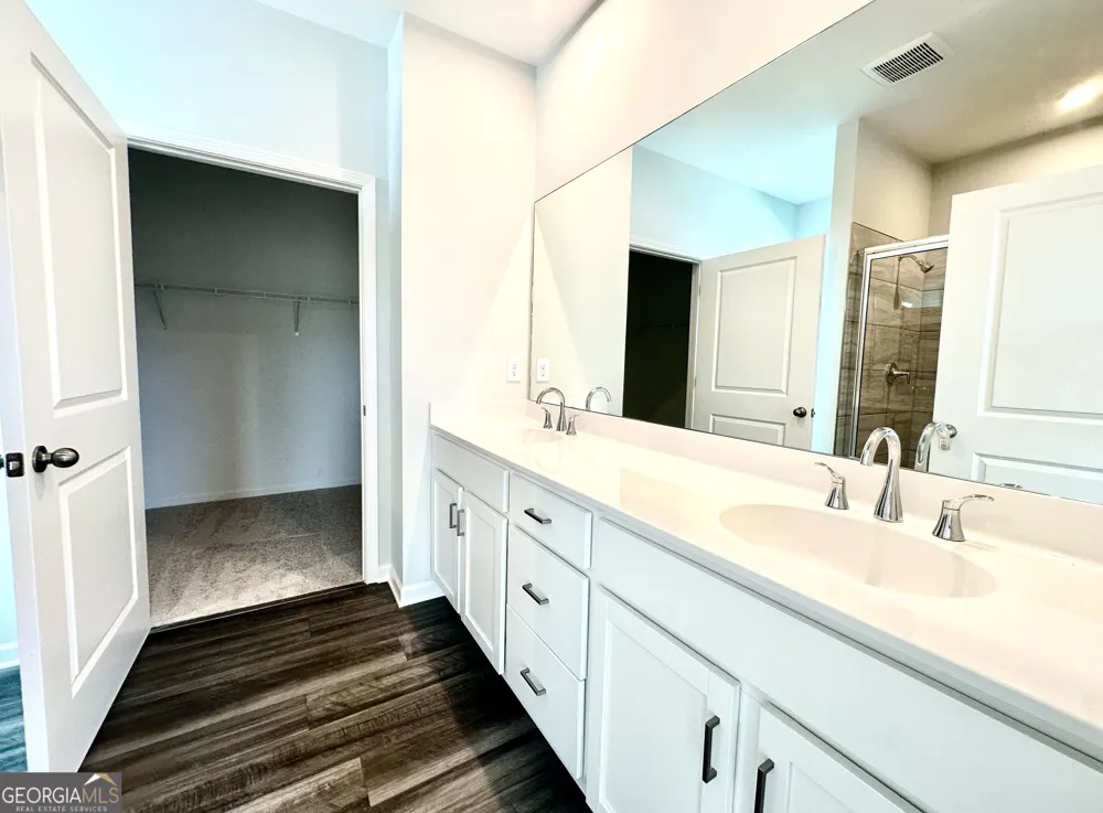 4446 Buttonwood LN Lilburn, GA 30047