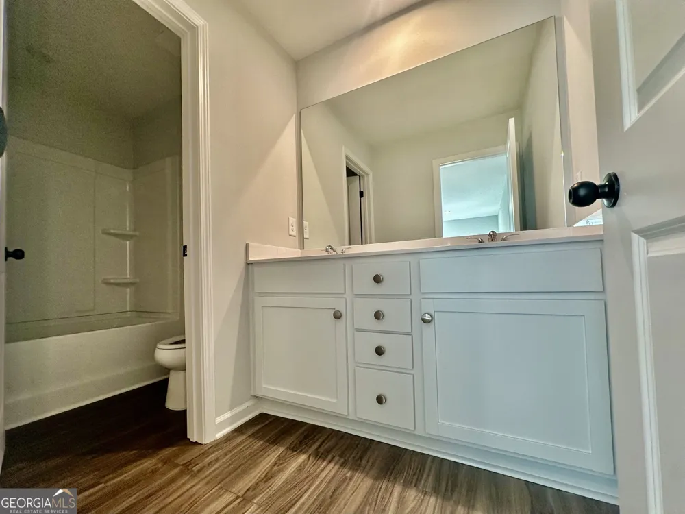 4446 Buttonwood LN Lilburn, GA 30047