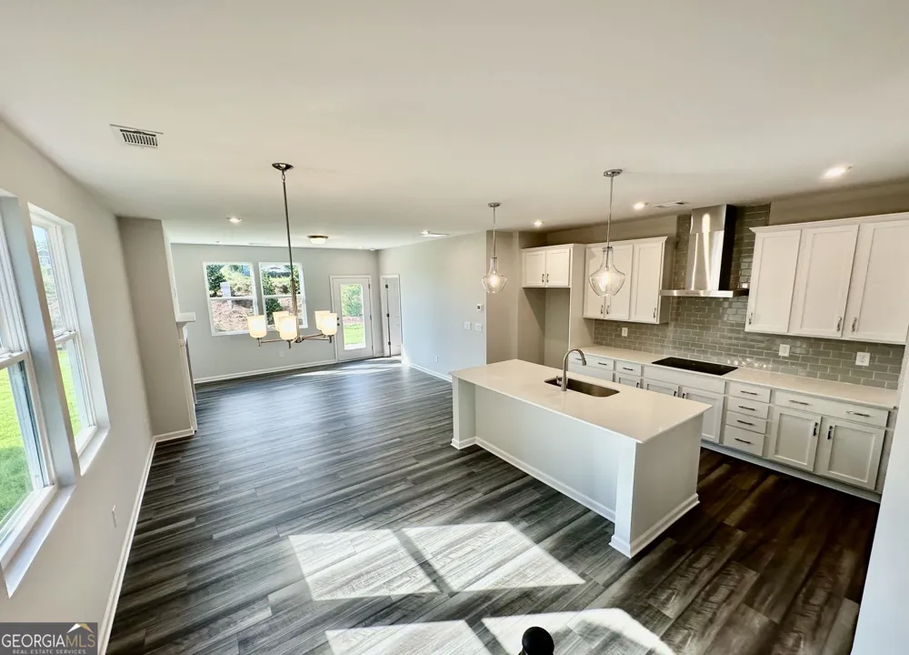 4446 Buttonwood LN Lilburn, GA 30047
