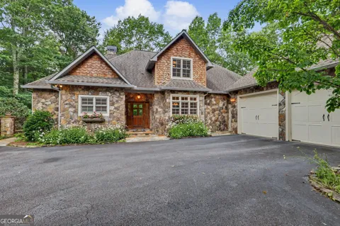 68 Jiminy Peak LN