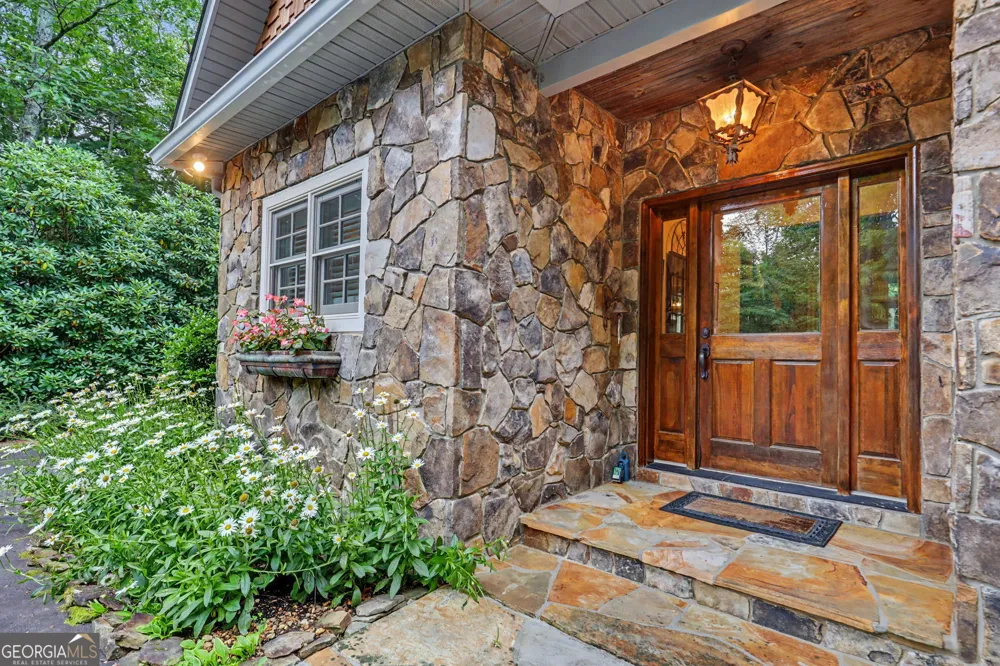 68 Jiminy Peak LN Sky Valley, GA 30537