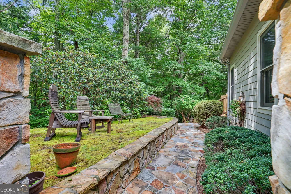 68 Jiminy Peak LN Sky Valley, GA 30537
