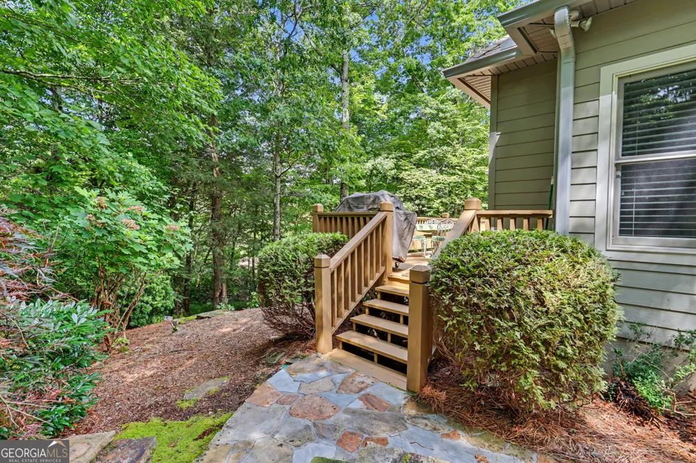 68 Jiminy Peak LN Sky Valley, GA 30537
