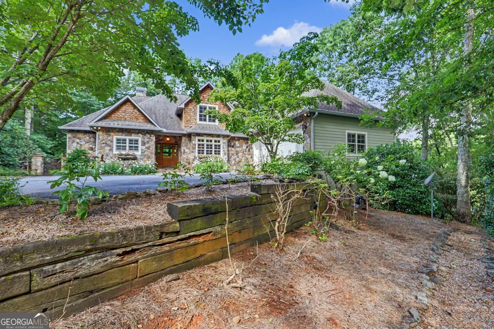 68 Jiminy Peak LN Sky Valley, GA 30537