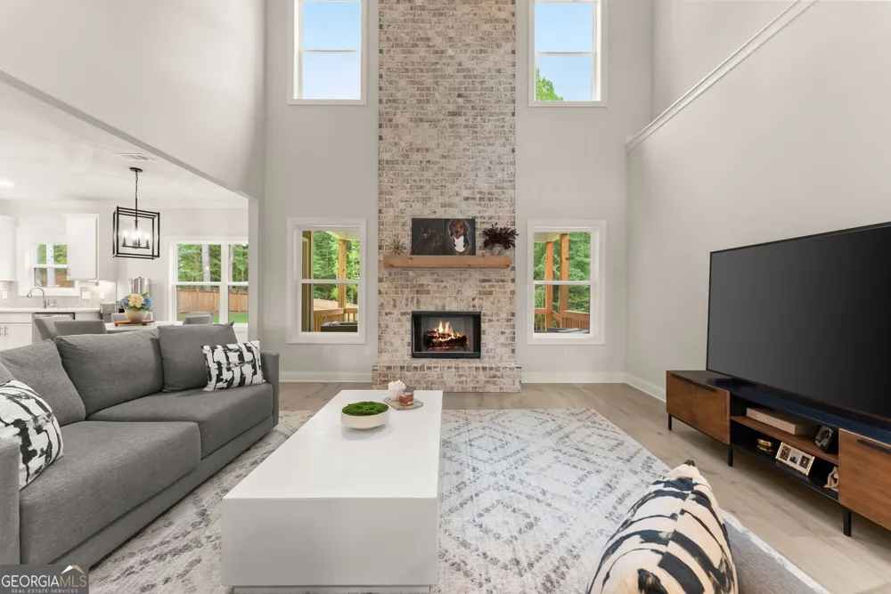1081 Holly DR Loganville, GA 30052