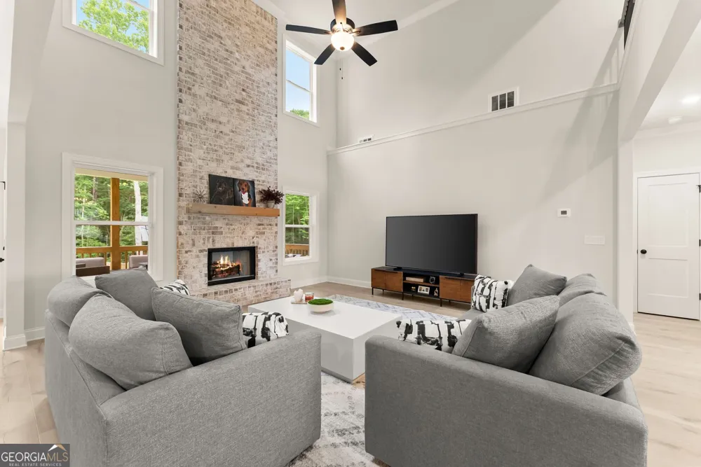 1081 Holly DR Loganville, GA 30052